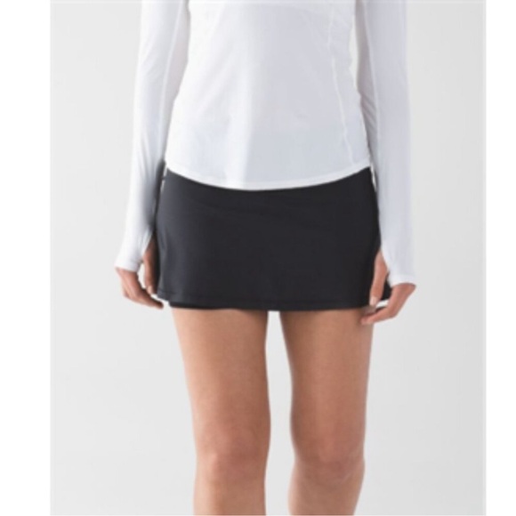 Lululemon Circuit Breaker Skirt Black Sz 4 - Picture 4 of 16